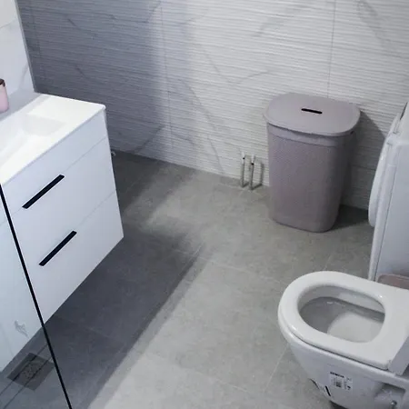 Paic Apartment Kastela