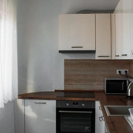 Paić Apartament Kaštela