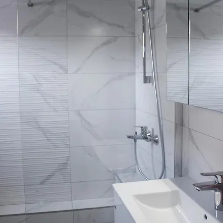 Paić Apartament Kaštela